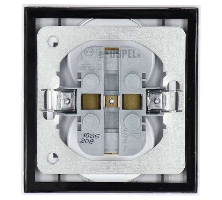 f99245f95b86accea2655fd08590b305