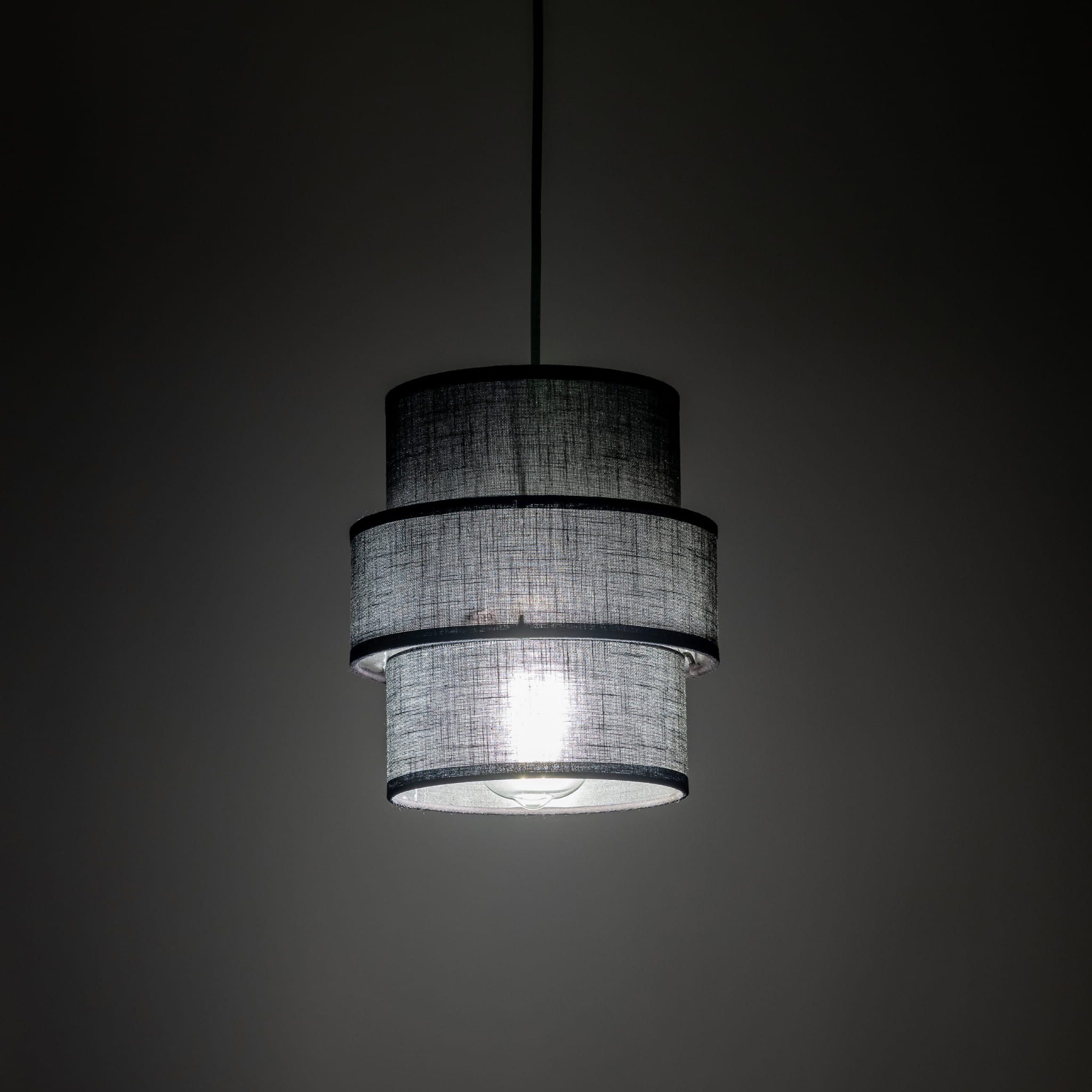 Lampa wisząca abażur materiałowy tuba czarna TK Lighting Calisto 5306 1x15W E27