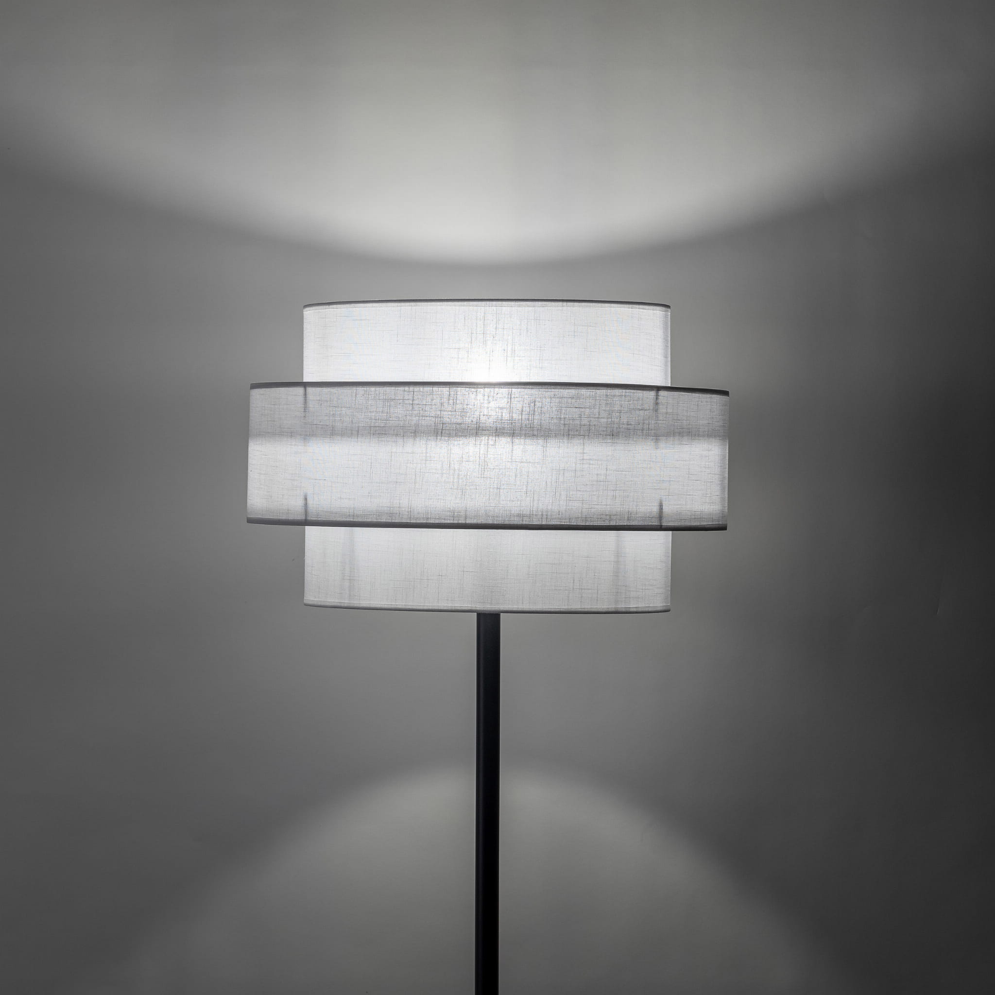 Lampa podłogowa nowoczesna klasyczna abażur materiałowy tuba biała czarna TK Lighting Calisto 5894 1x15W E27