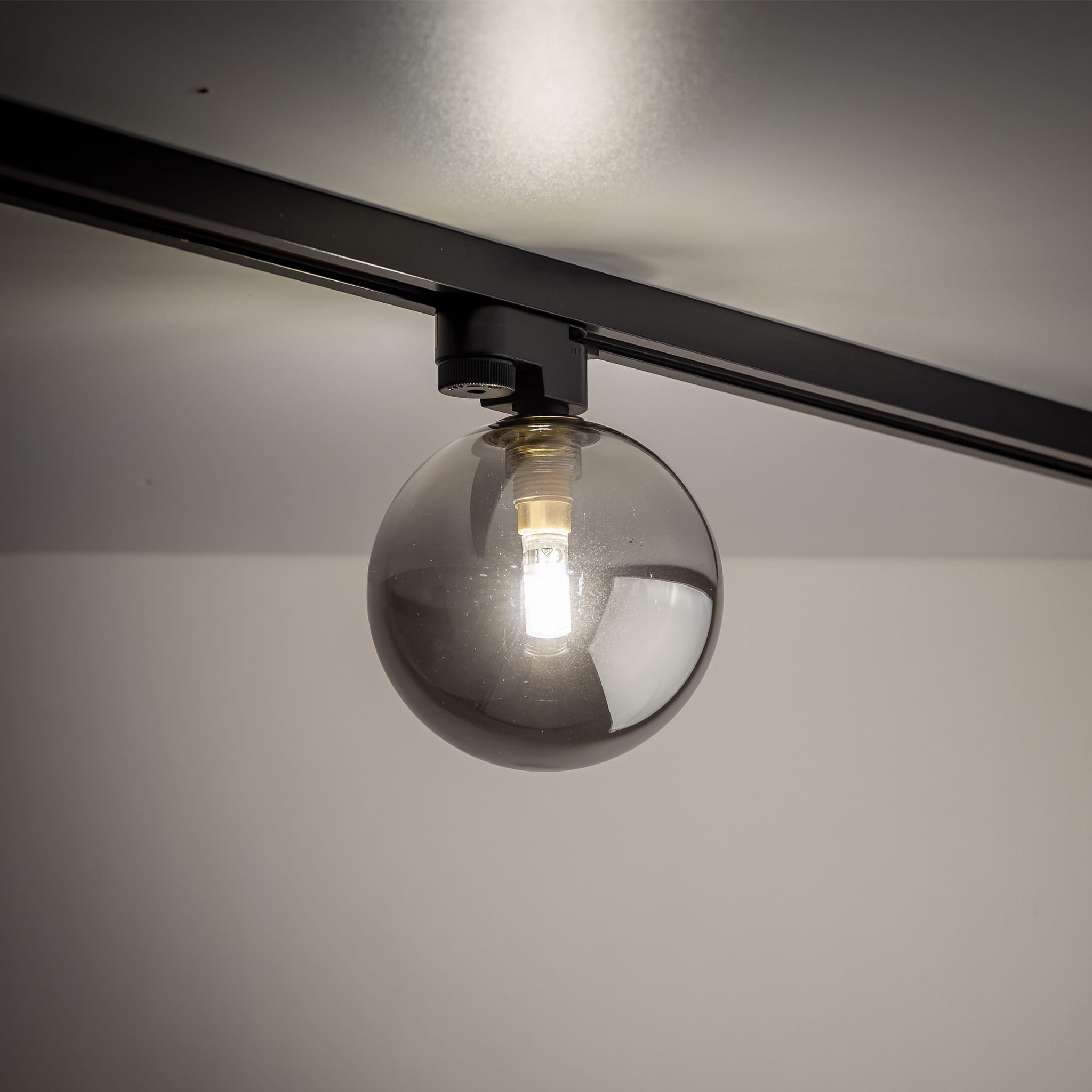 Reflektor do systemu szynowego 1-fazowego Tracer nowoczesny loft klosz szklany kula grafitowy czarny TK Lighting Tracer 4922 1x6W G9