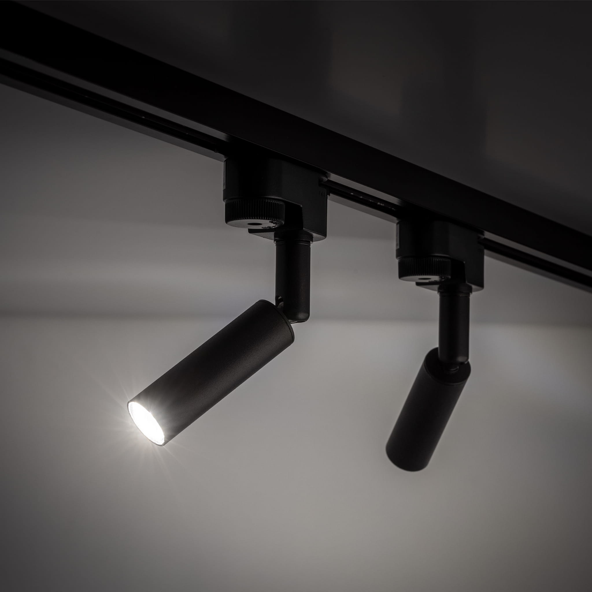 Reflektor do systemu szynowego 1-fazowego Tracer nowoczesny loft metalowy tuba czarny TK Lighting Tracer 4958 1x6W G9