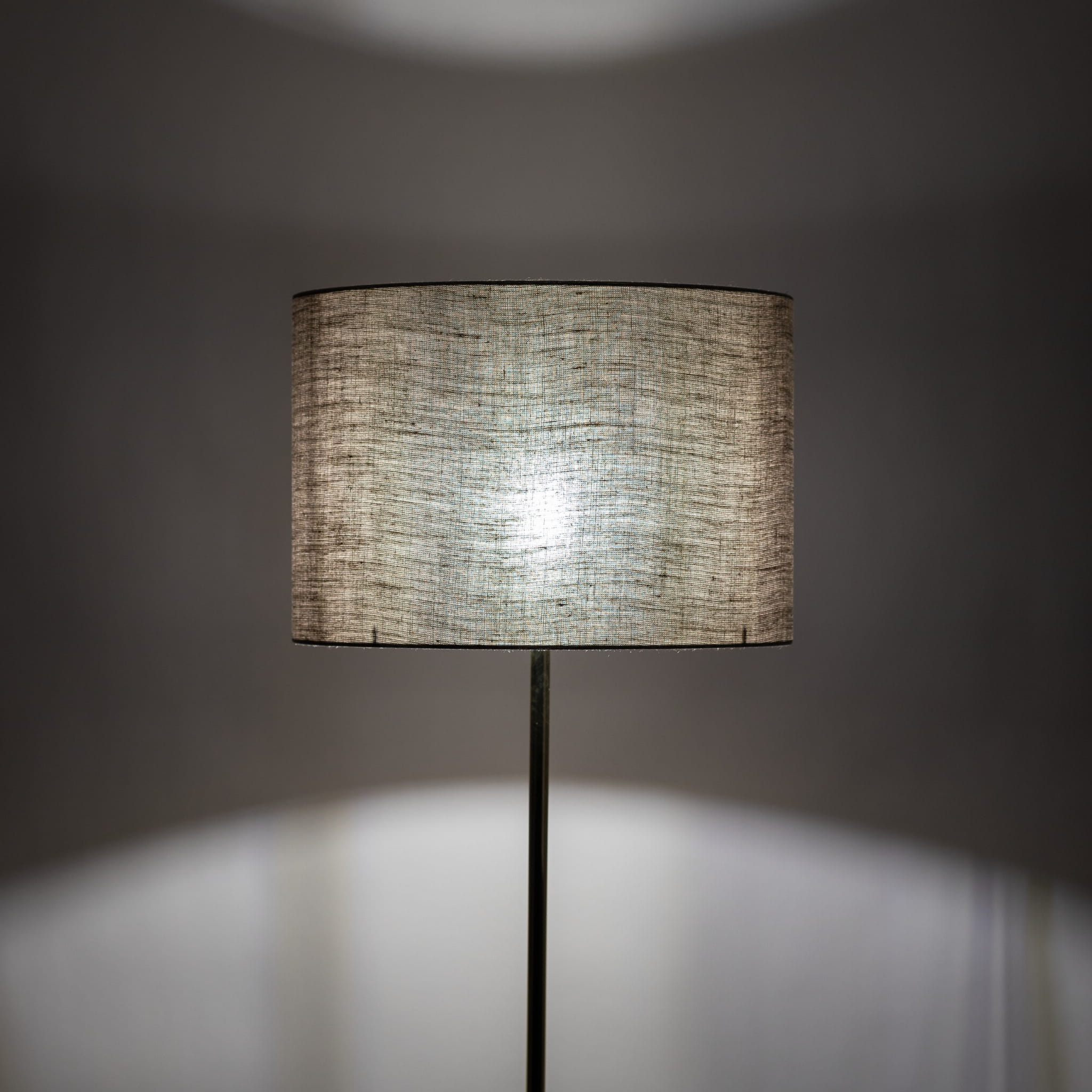 Lampa podłogowa nowoczesna elegancka loft glamour abażur materiałowy złota beżowa TK Lighting Umberto 16035 1x15W E27