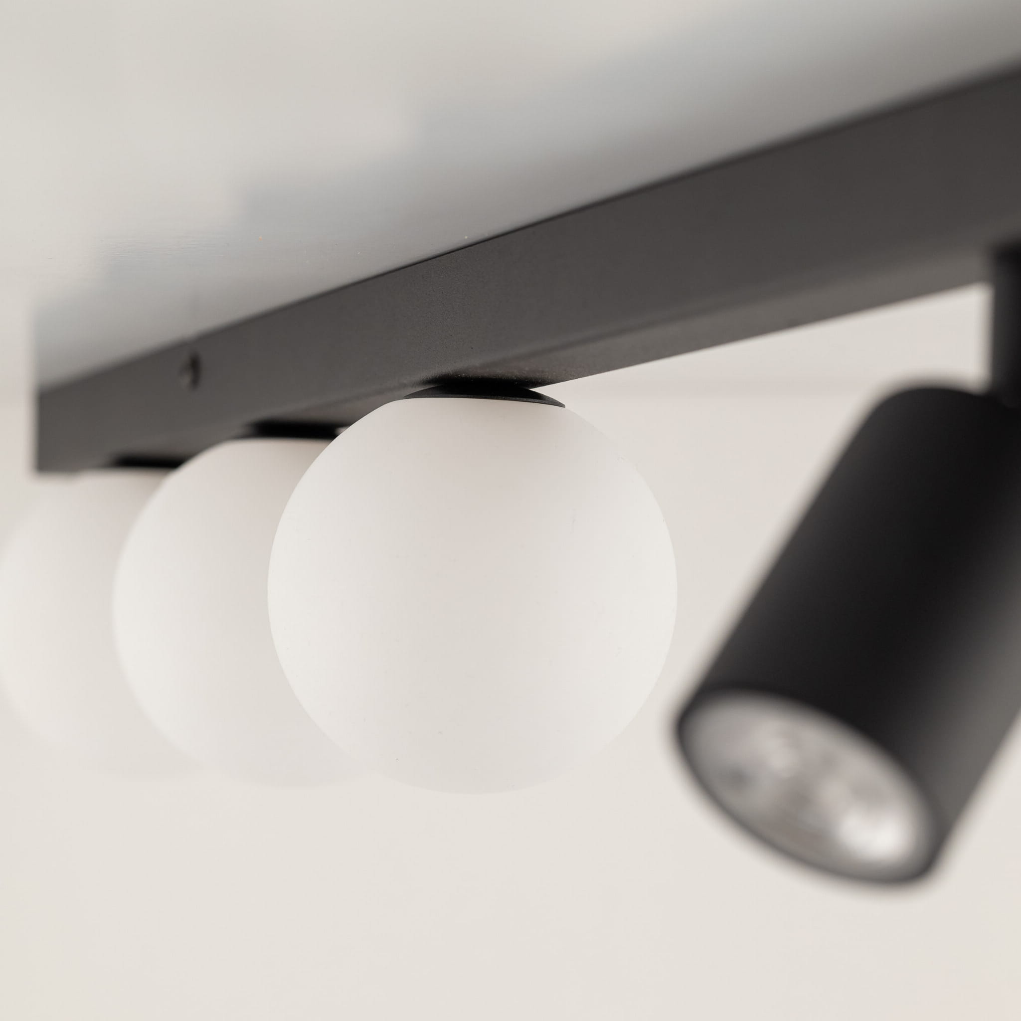 Plafon nowoczesny industrialny loft reflektory klosz szklany kule czarny biały TK Lighting Vox 10003 3x10W GU10 3x6W G9