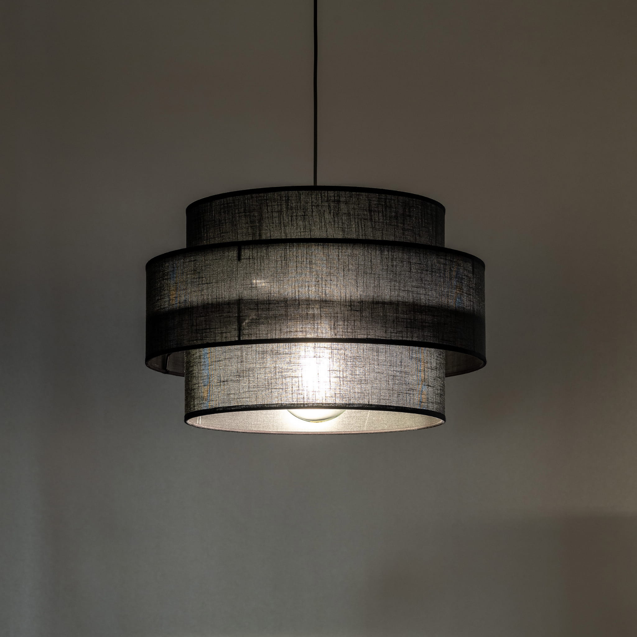 Lampa wisząca nowoczesna klasyczna abażur materiałowy tuba czarna TK Lighting Calisto 4999 1x15W E27