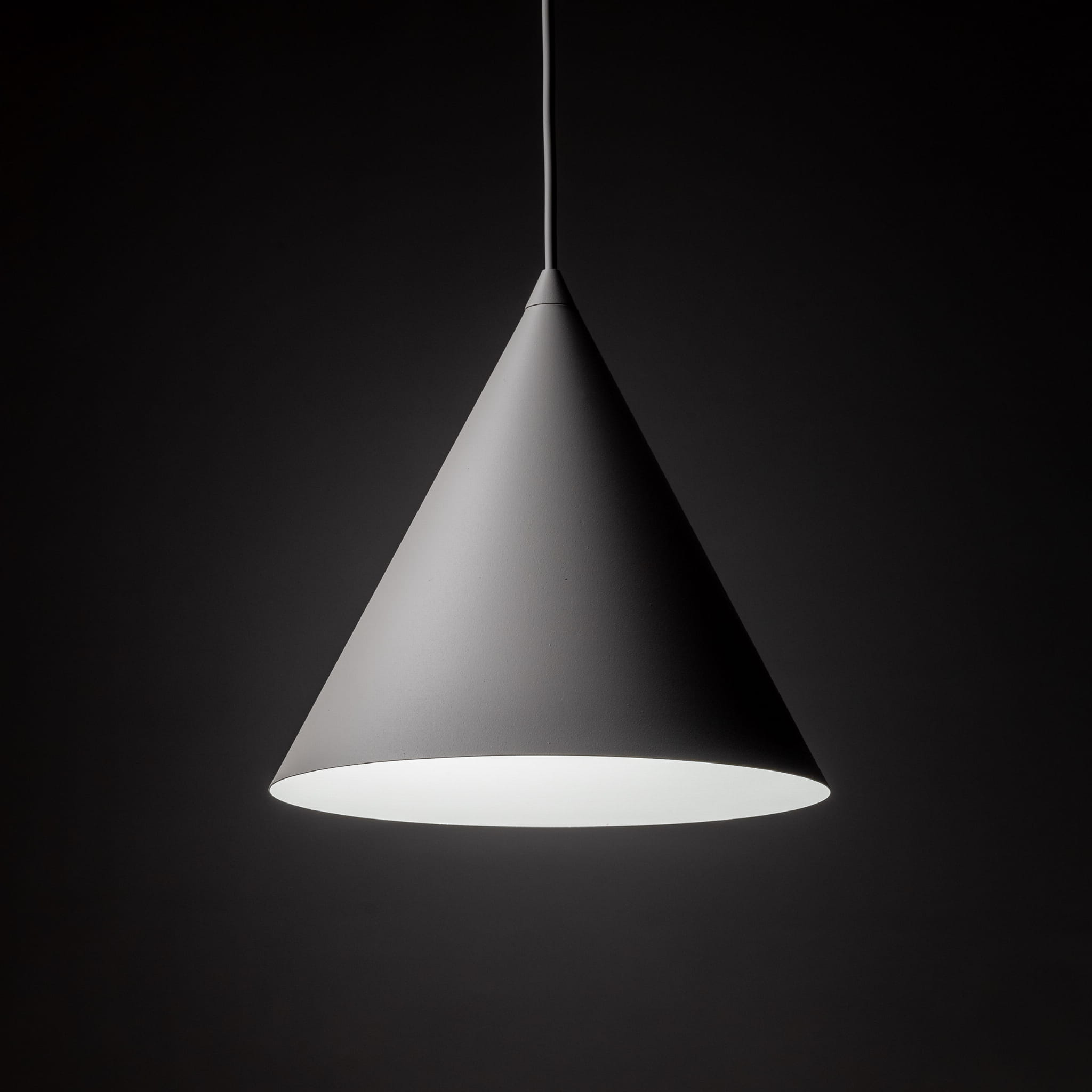 Lampa wisząca nowoczesna skandynawska loft klosz metalowy stożek beżowa TK Lighting Cono 6631 1x15W E27