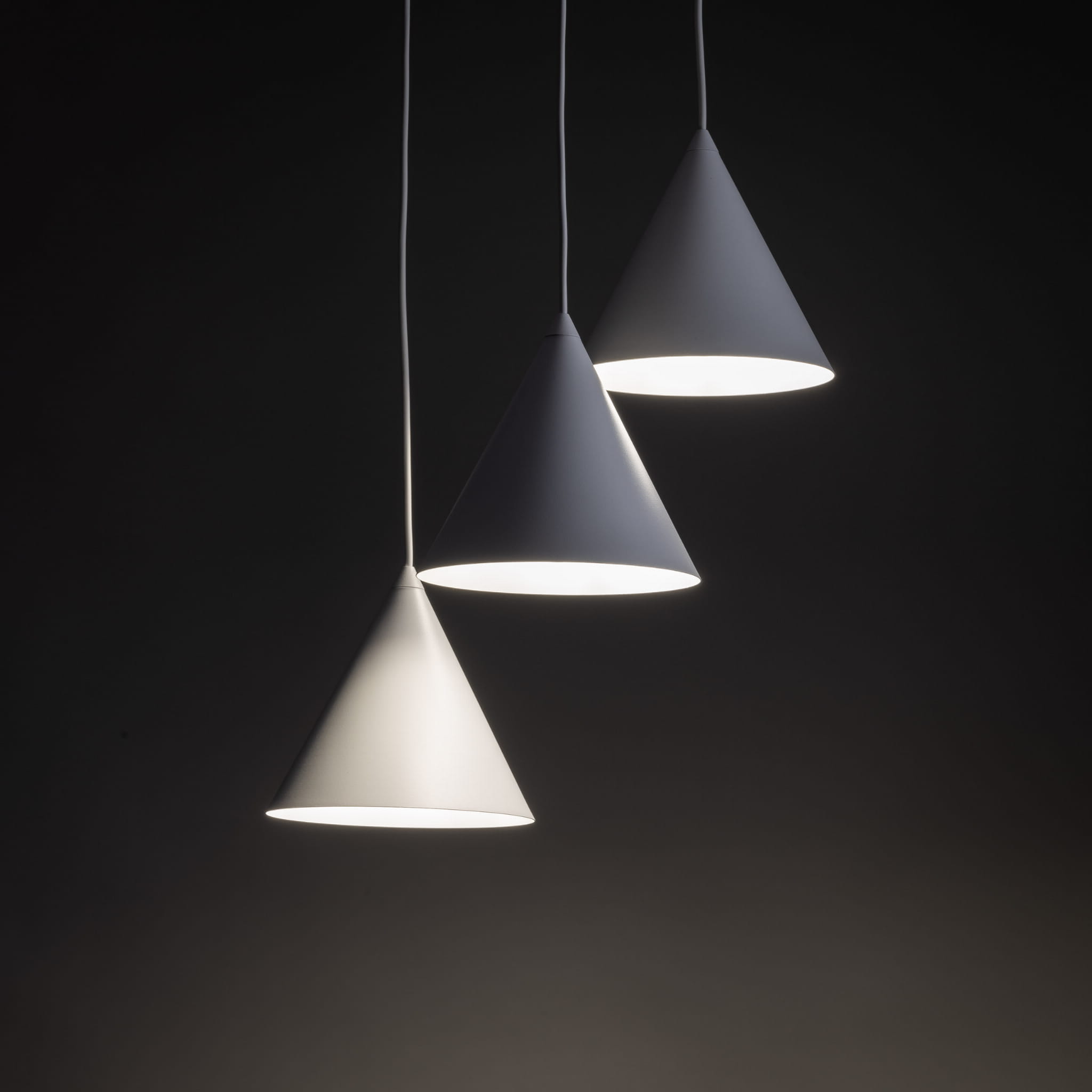 Lampa wisząca nowoczesna skandynawska klosz metalowy stożek biała TK Lighting Cono 10012 3x15W E27