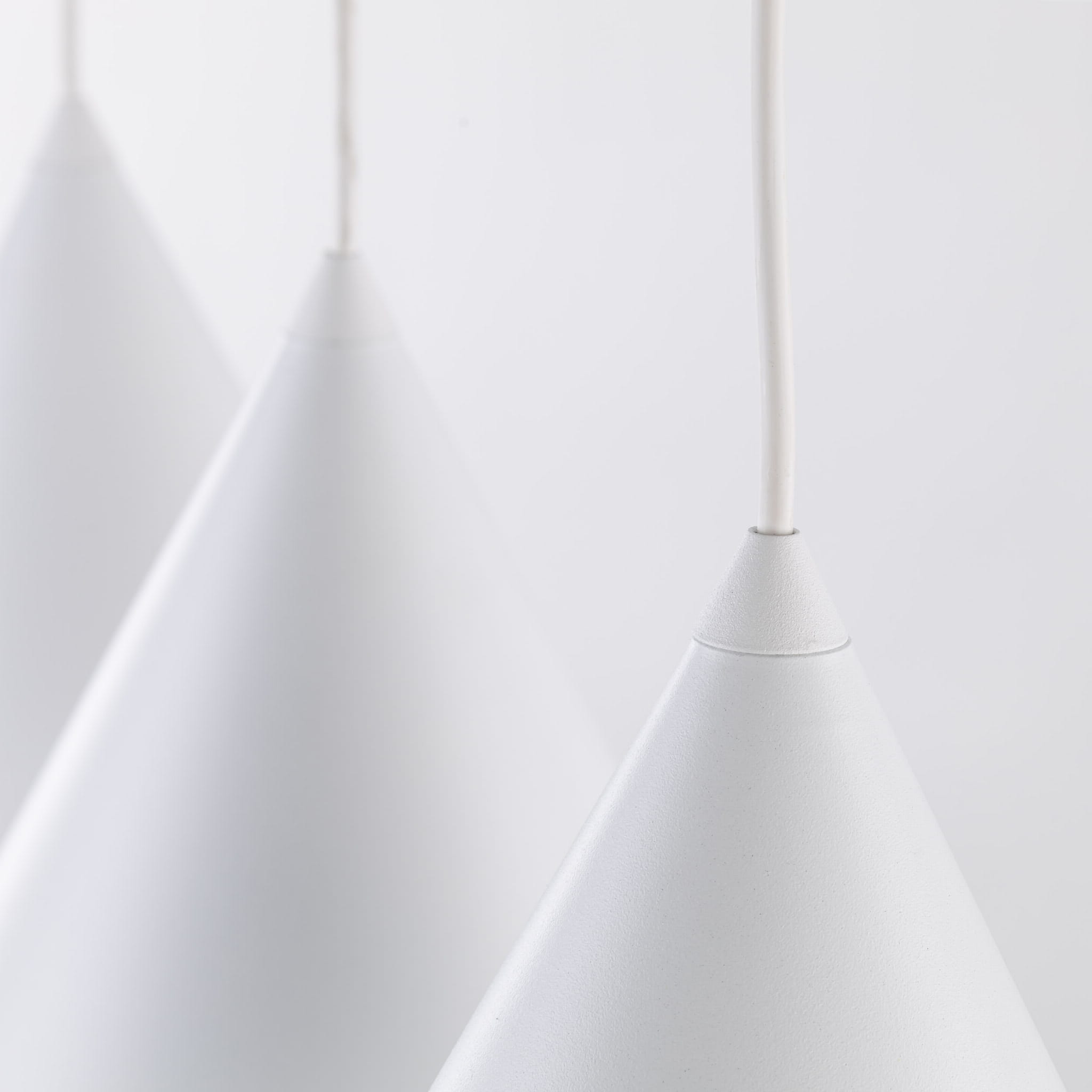 Lampa wisząca nowoczesna skandynawska klosz metalowy stożek biała TK Lighting Cono 10011 3x15W E27
