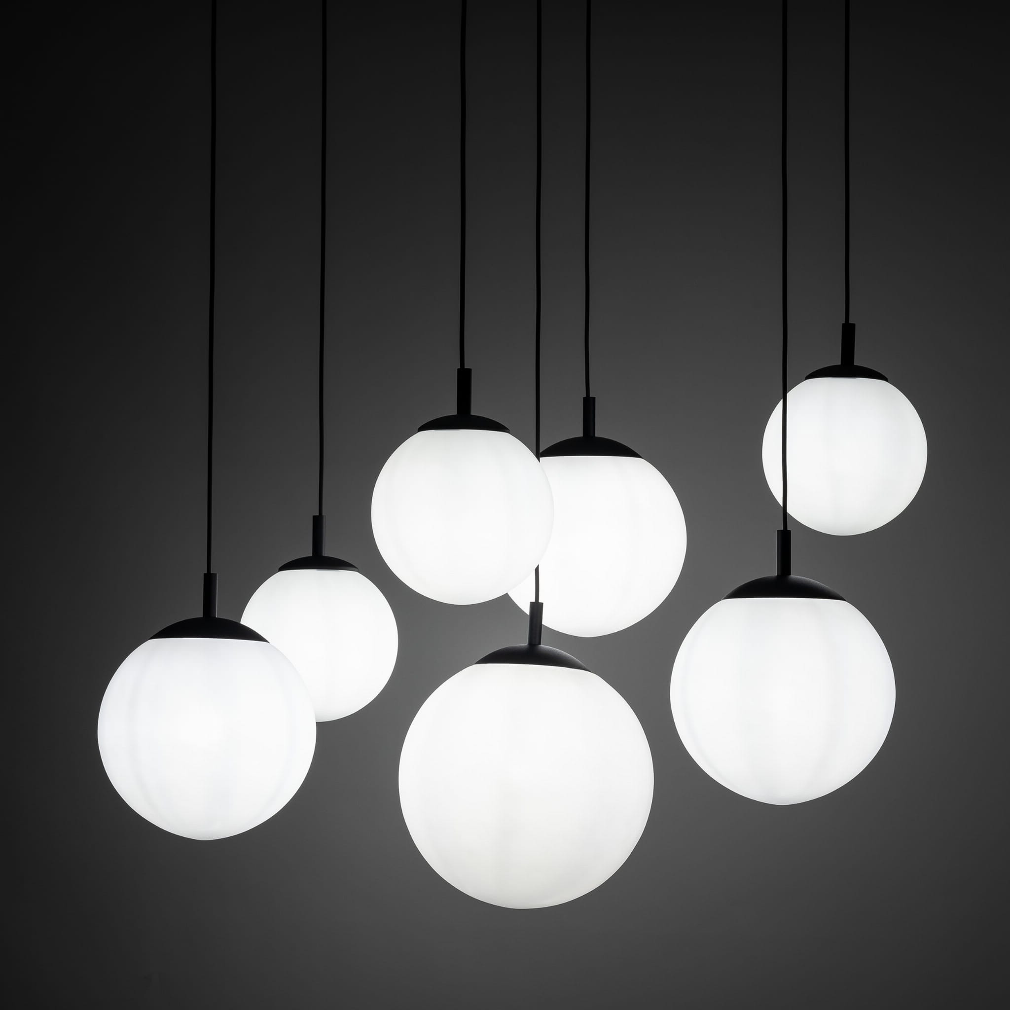 Lampa wisząca nowoczesna elegancka loft industrialna pająk klosz szklany kule biała czarna TK Lighting Esme 4794 7x15W E27