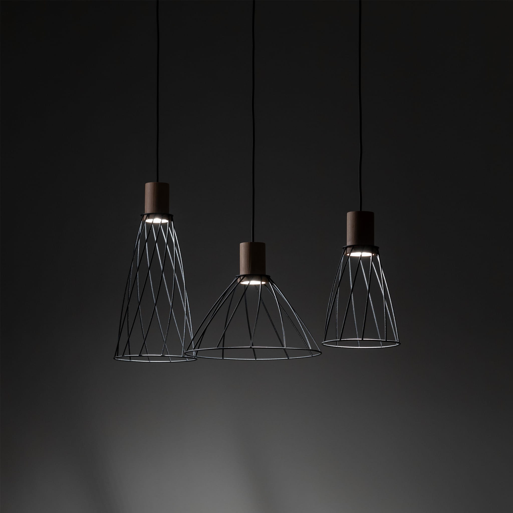 Lampa wisząca nowoczesna industrialna loft ażurowa klosz metalowy pręty stożek czarna drewno TK Lighting Modesto 10158 3x10W GU10