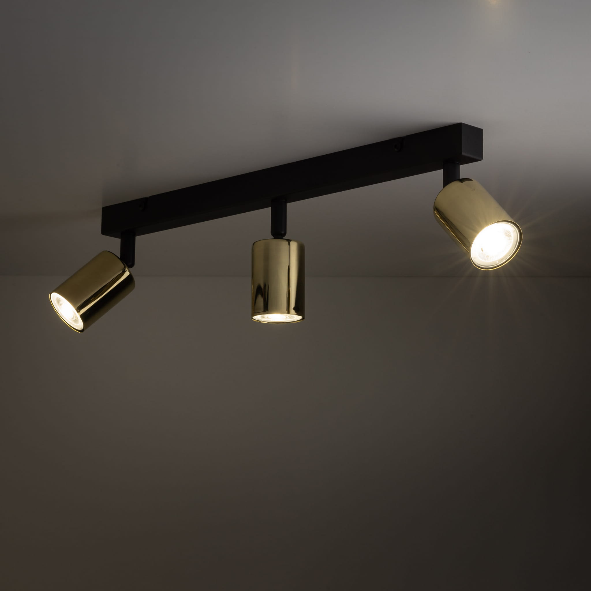 Plafon nowoczesny elegancki reflektory metalowe tuba złoty czarny TK Lighting Top 5968 3x10W GU10