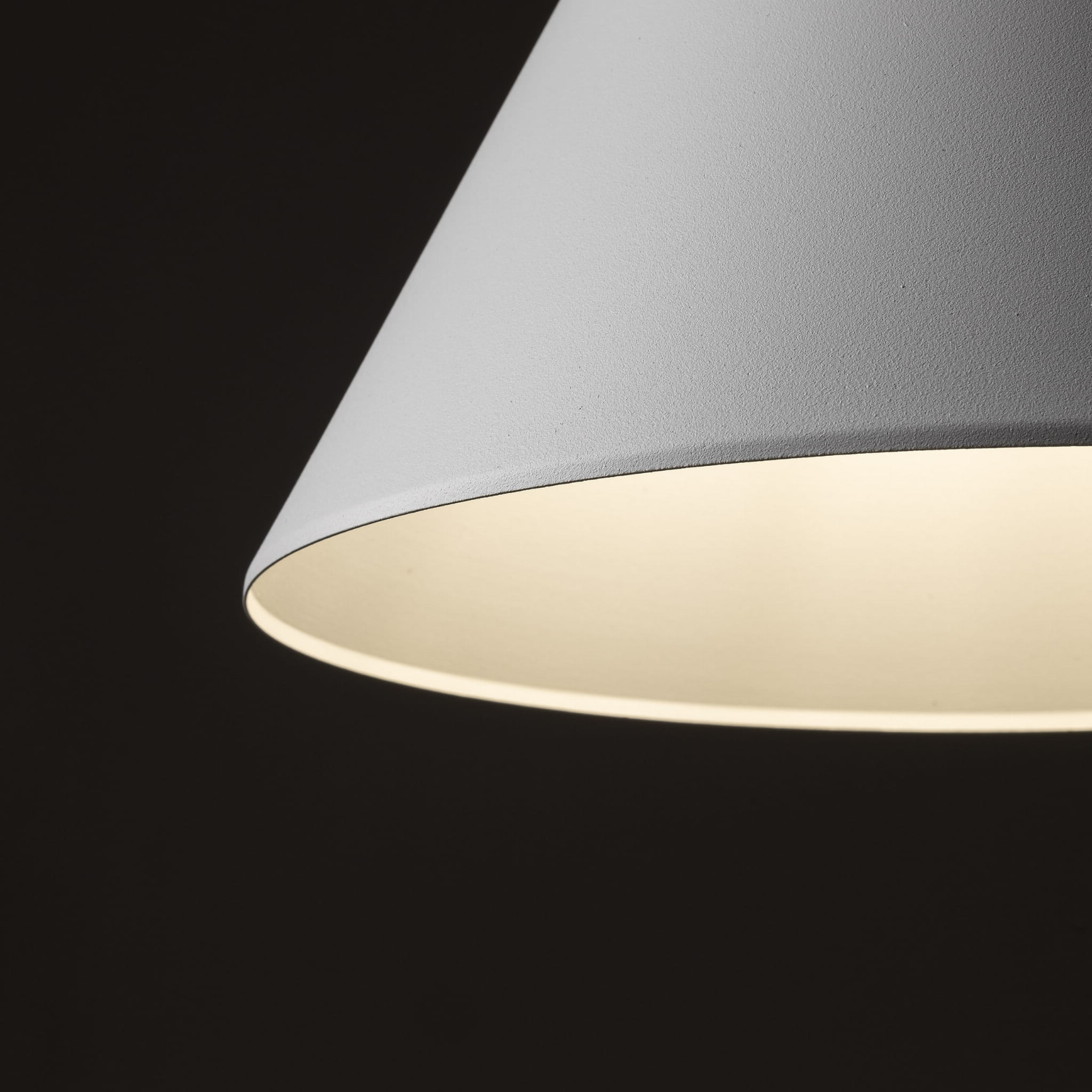 Lampa wisząca nowoczesna skandynawska klosz metalowy stożek biała TK Lighting Cono 10009 1x15W E27