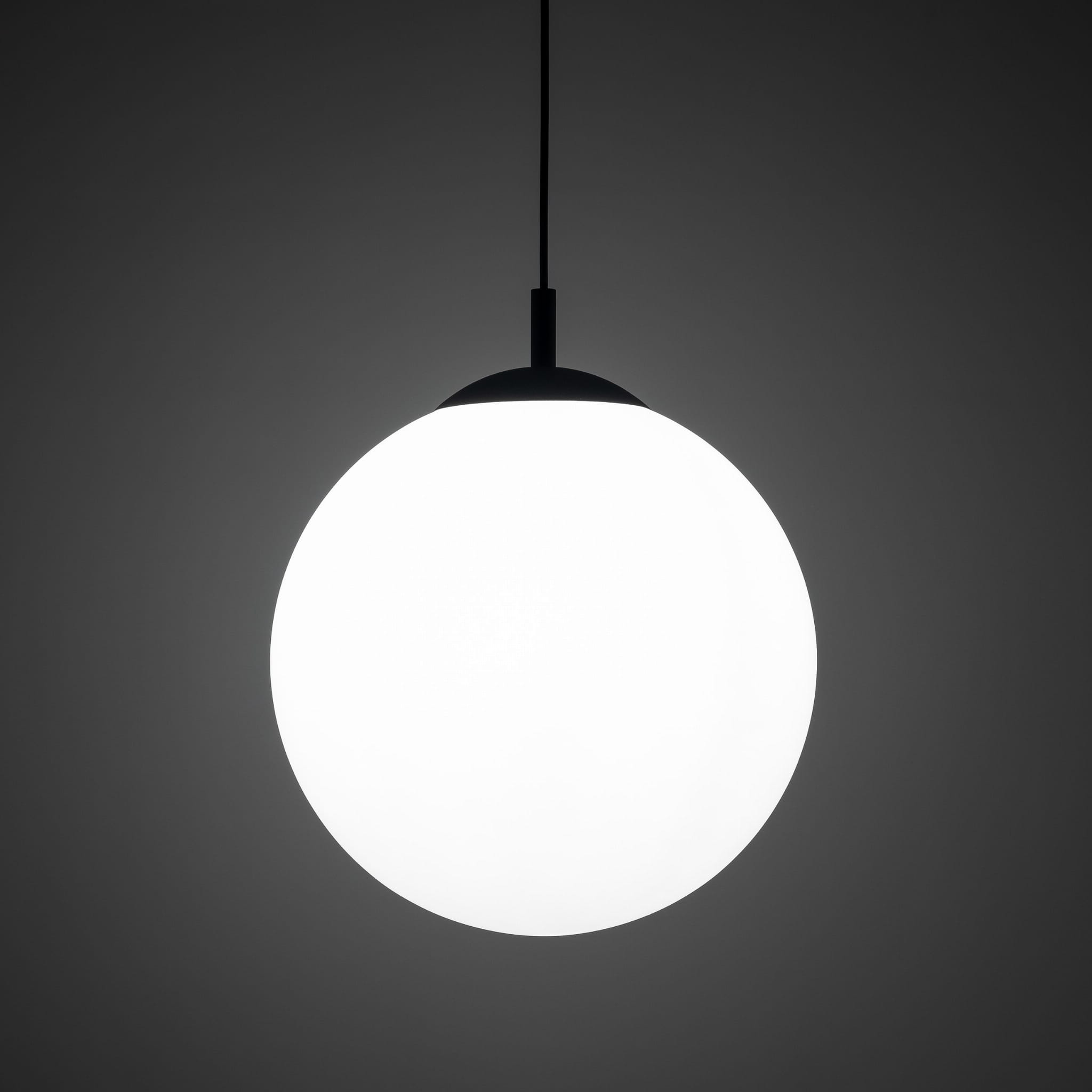 Lampa wisząca nowoczesna elegancka loft industrialna klosz szklany kula biała czarna TK Lighting Esme 5671 1x15W E27