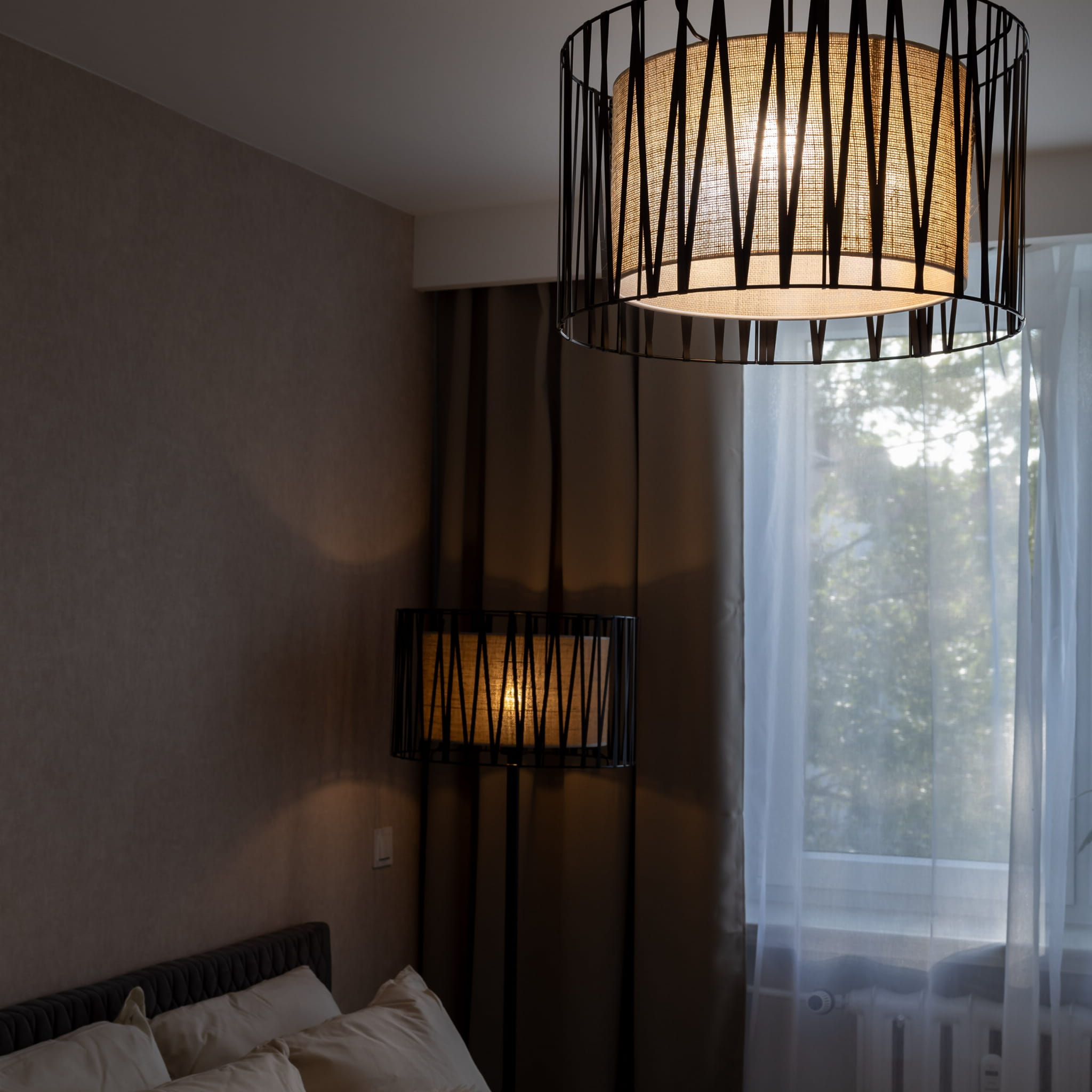 Lampa wisząca nowoczesna skandynawska boho pręty metalowe abażur materiałowy czarna juta TK Lighting Harmony 4562 1x15W E27