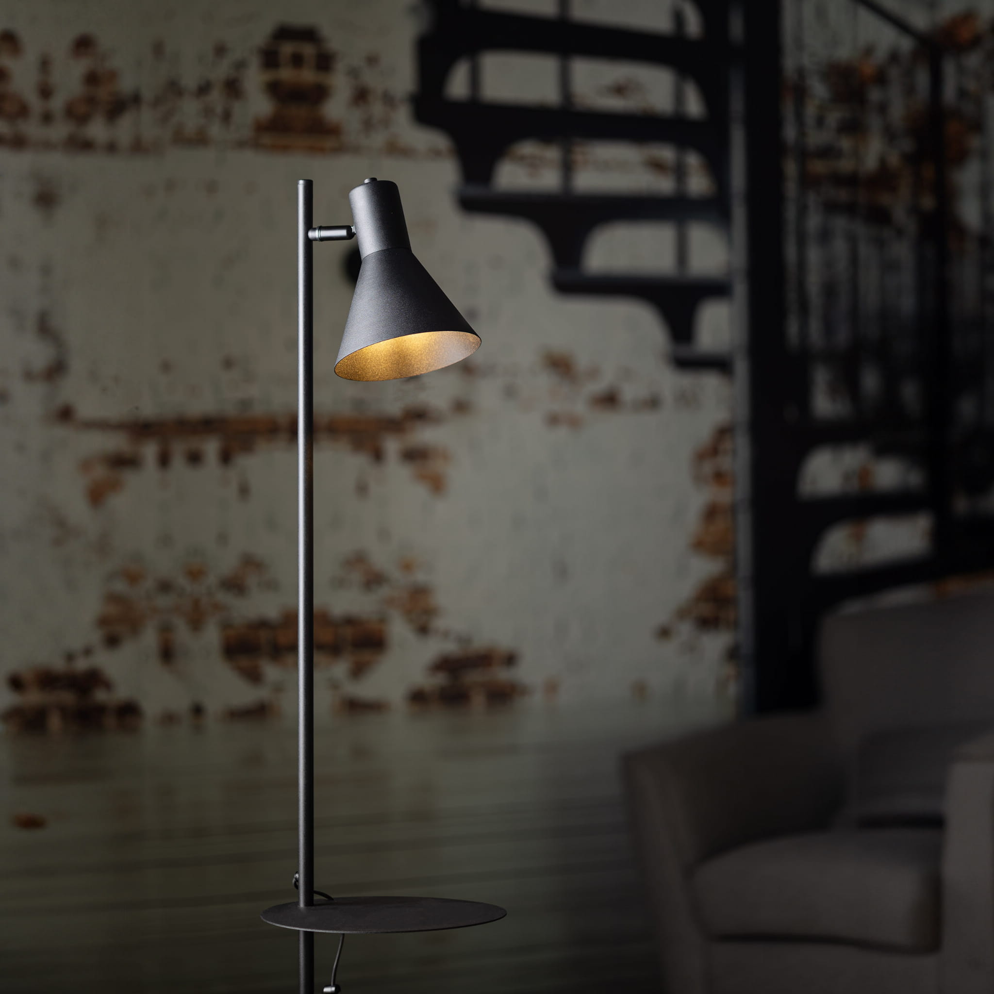 Lampa podłogowa nowoczesna industrialna loft metalowa czarna TK Lighting Jump 5864 1x15W E27